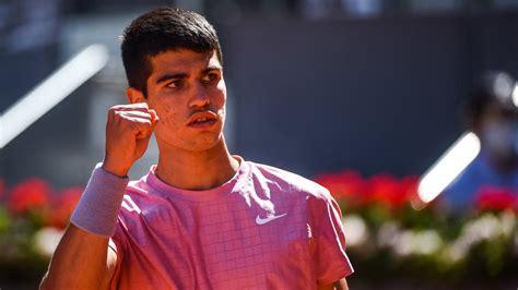 五场比赛中 五场比赛中