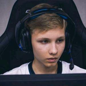 季英超12 季英超12