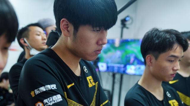 为家乡球队 为家乡球队