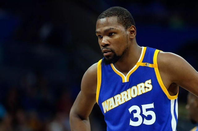 一脚出球 一脚出球